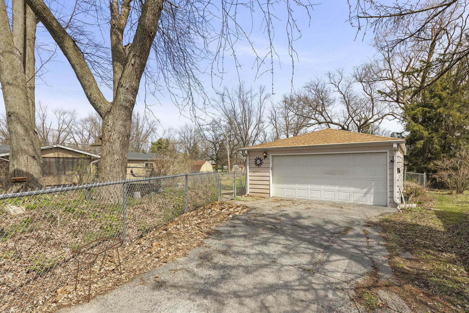 5905 Lee Avenue, Downers Grove, IL