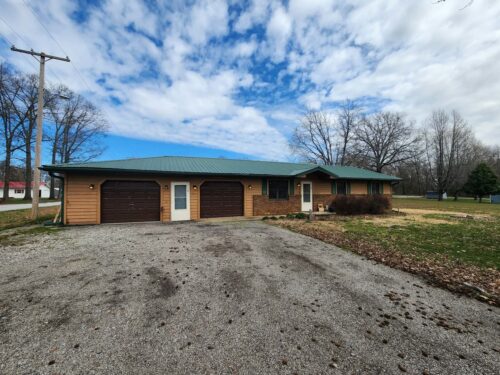 17001 Lowry Avenue, Benton, IL