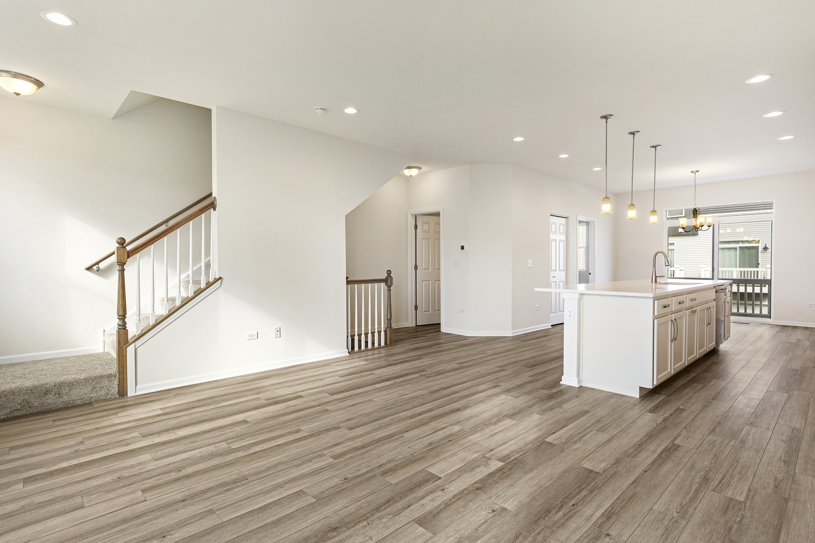 857 Finley Drive, Aurora, IL