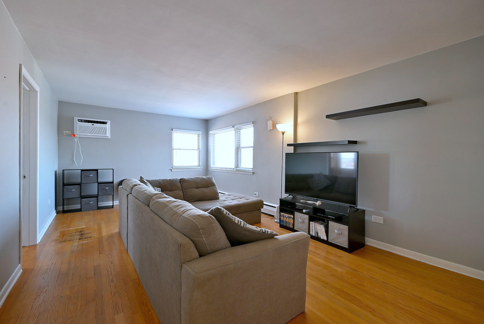 7310 N Harlem Avenue #303, Chicago, IL