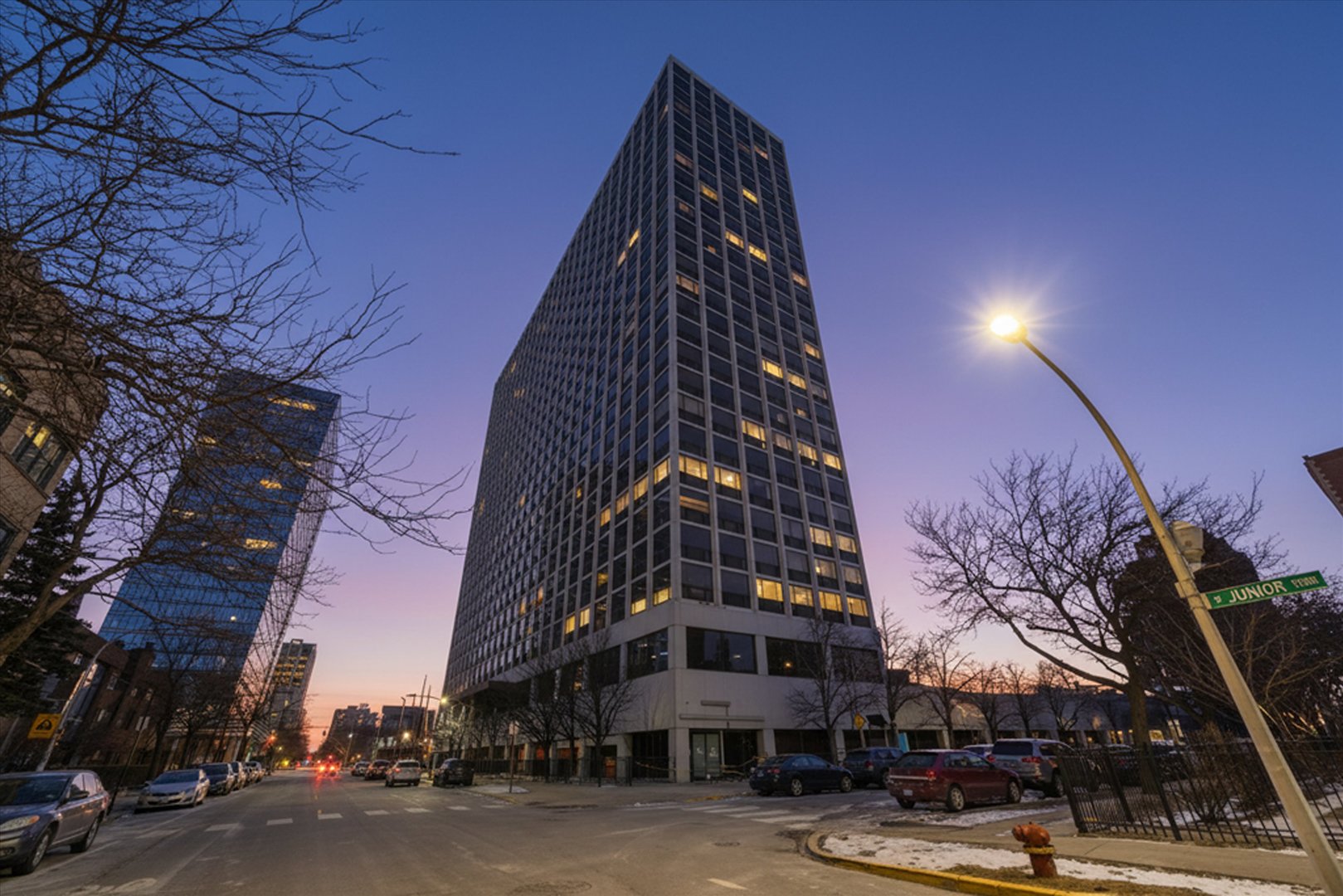 4343 N CLARENDON Avenue #613, Chicago, IL