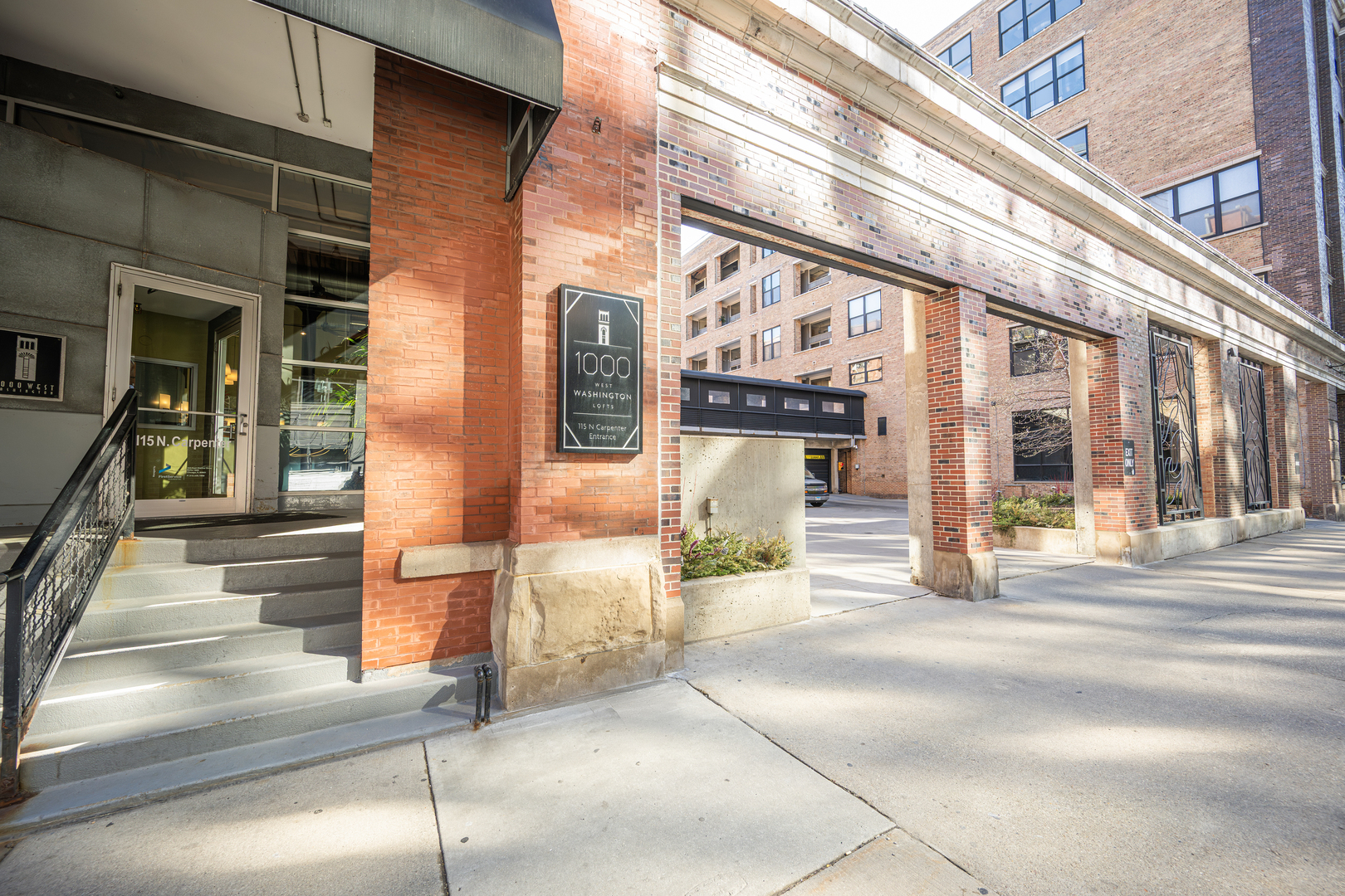 1000 W WASHINGTON Boulevard #411, Chicago, IL
