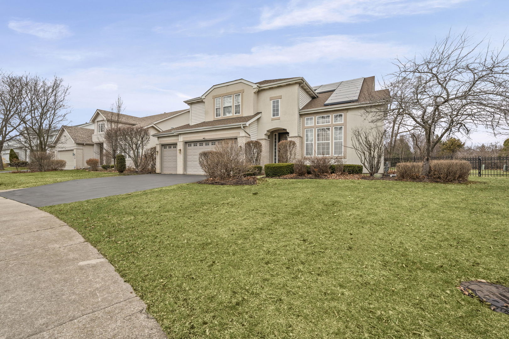 2188 Avalon Drive, Buffalo Grove, IL