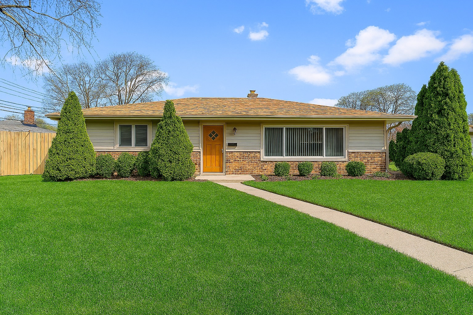 9966 S California Avenue, Evergreen Park, IL