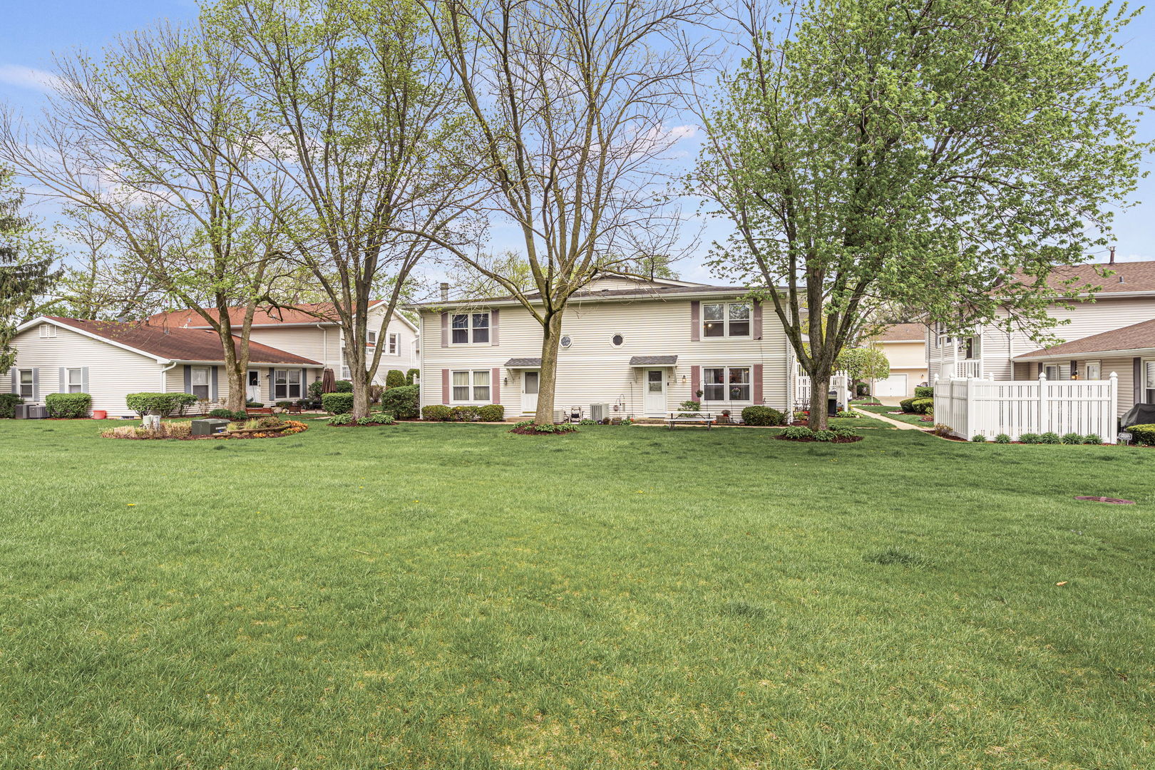 5341 Crescent Lane #D, Oak Forest, IL