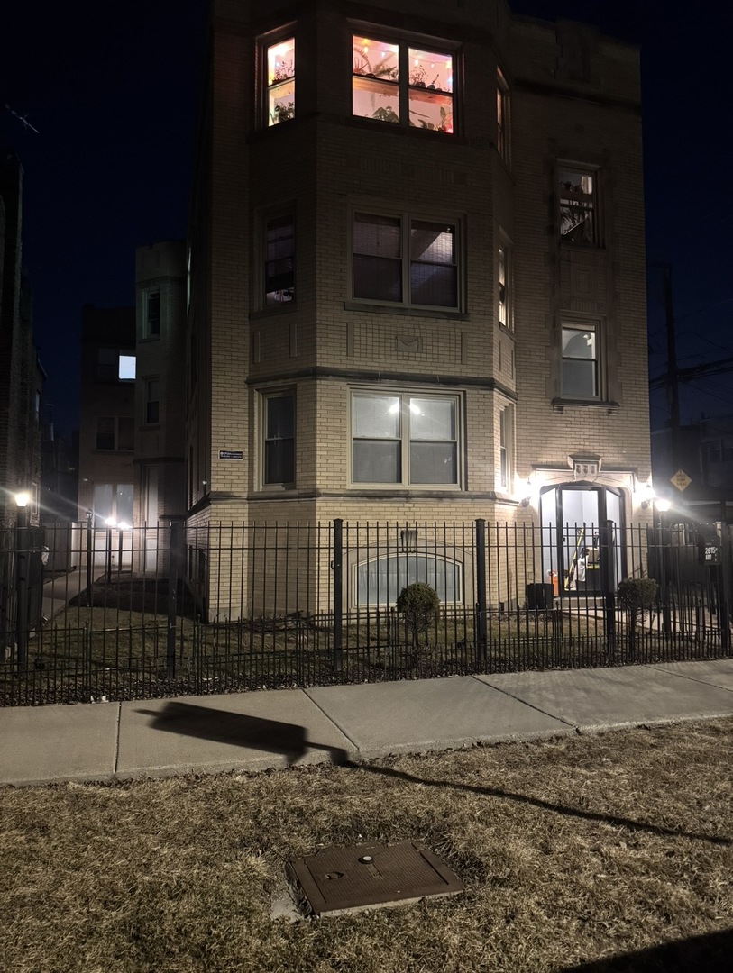 2617 N Harding Avenue #3, Chicago, IL