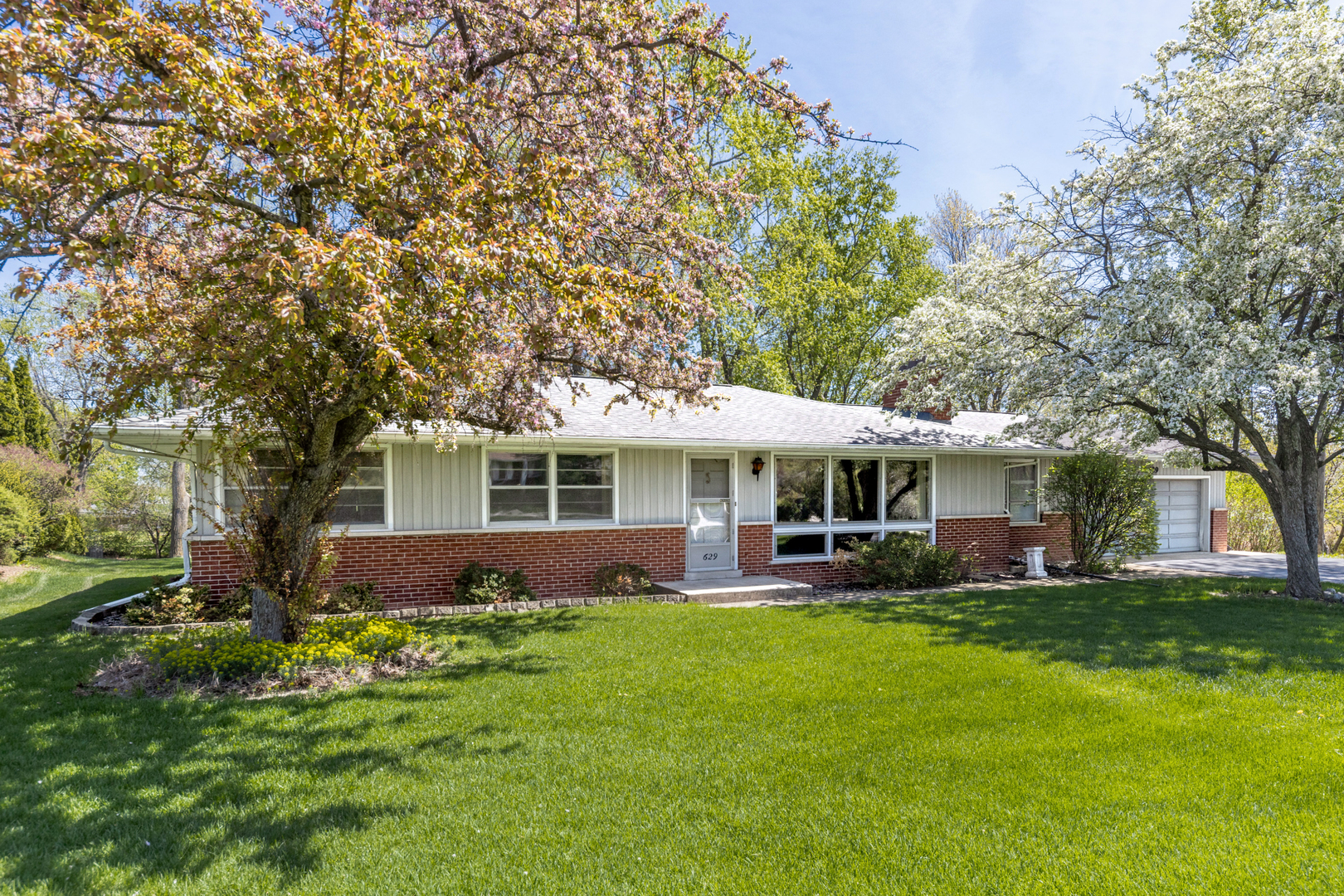 4S629 Radcliff Road, Naperville, IL