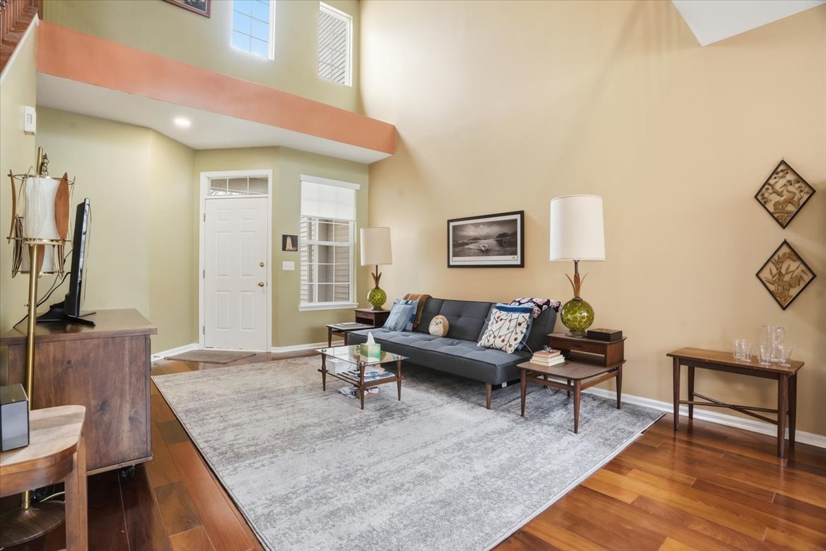 529 Shakespeare Drive, Grayslake, IL