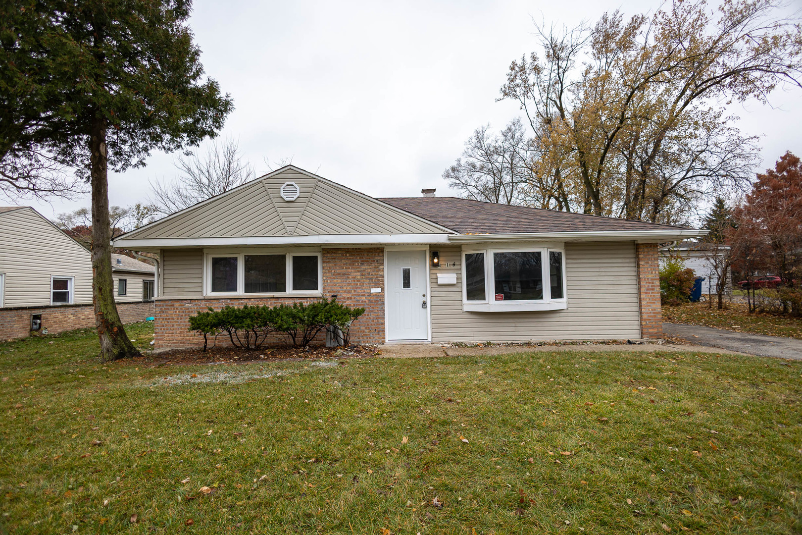 414 Shabbona Drive, Park Forest, IL