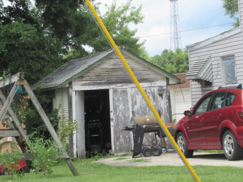 233 Buena Vista Street, Paris, IL