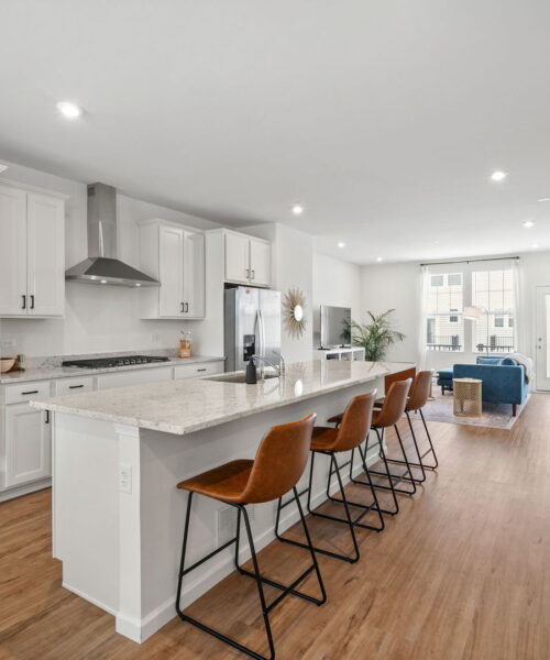 137 Yorktown Court, Libertyville, IL