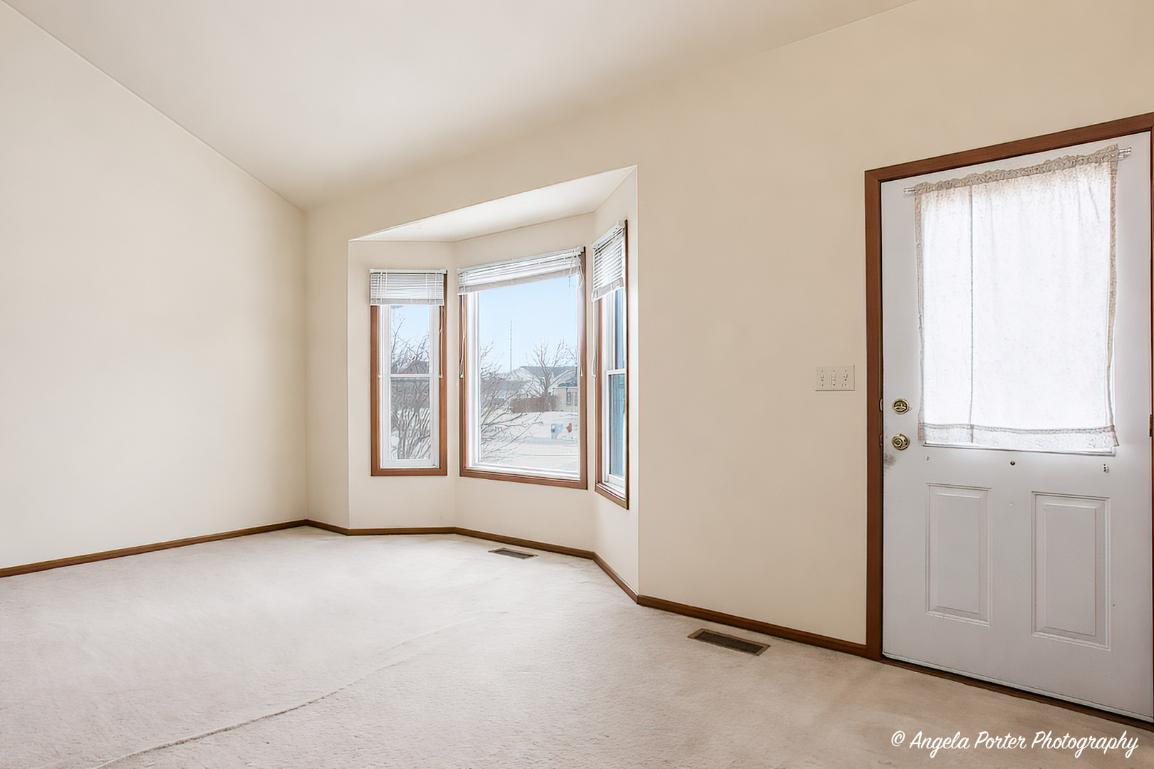 4704 Hartland Trail, McHenry, IL