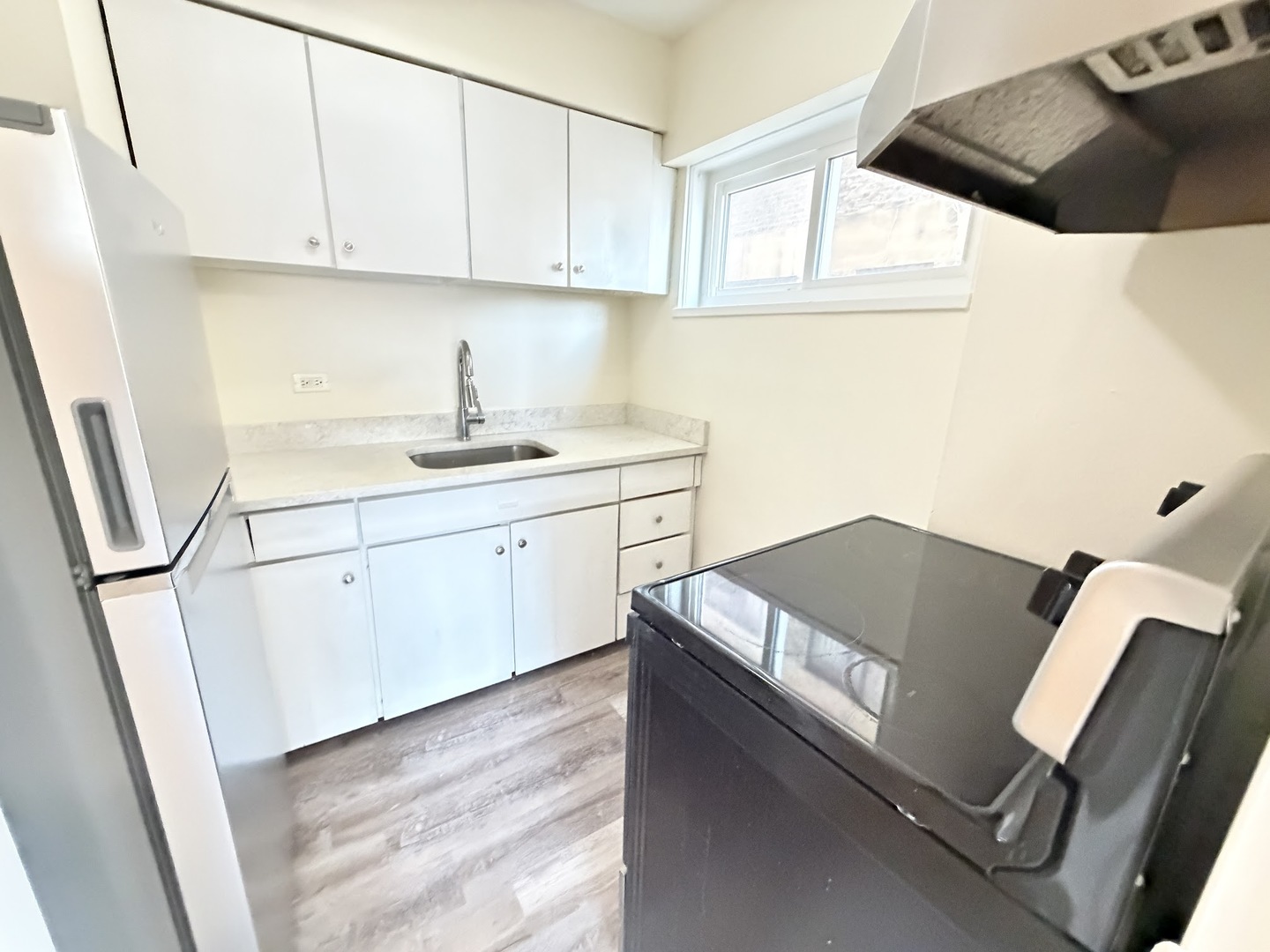 1400 chicago Avenue #208, Evanston, IL