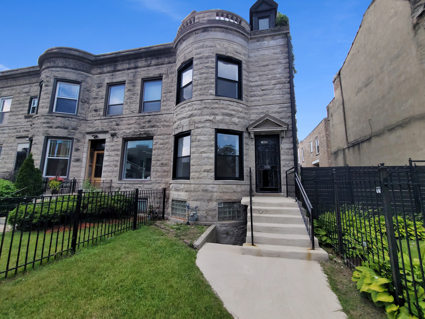 6442 S INGLESIDE Avenue, Chicago, IL