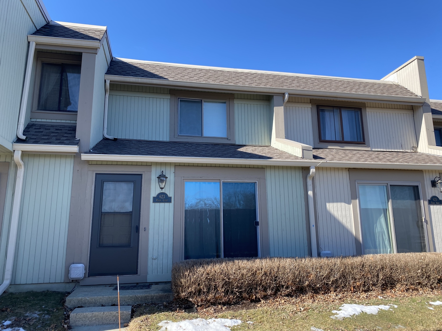 623 Robin Court, Grayslake, IL