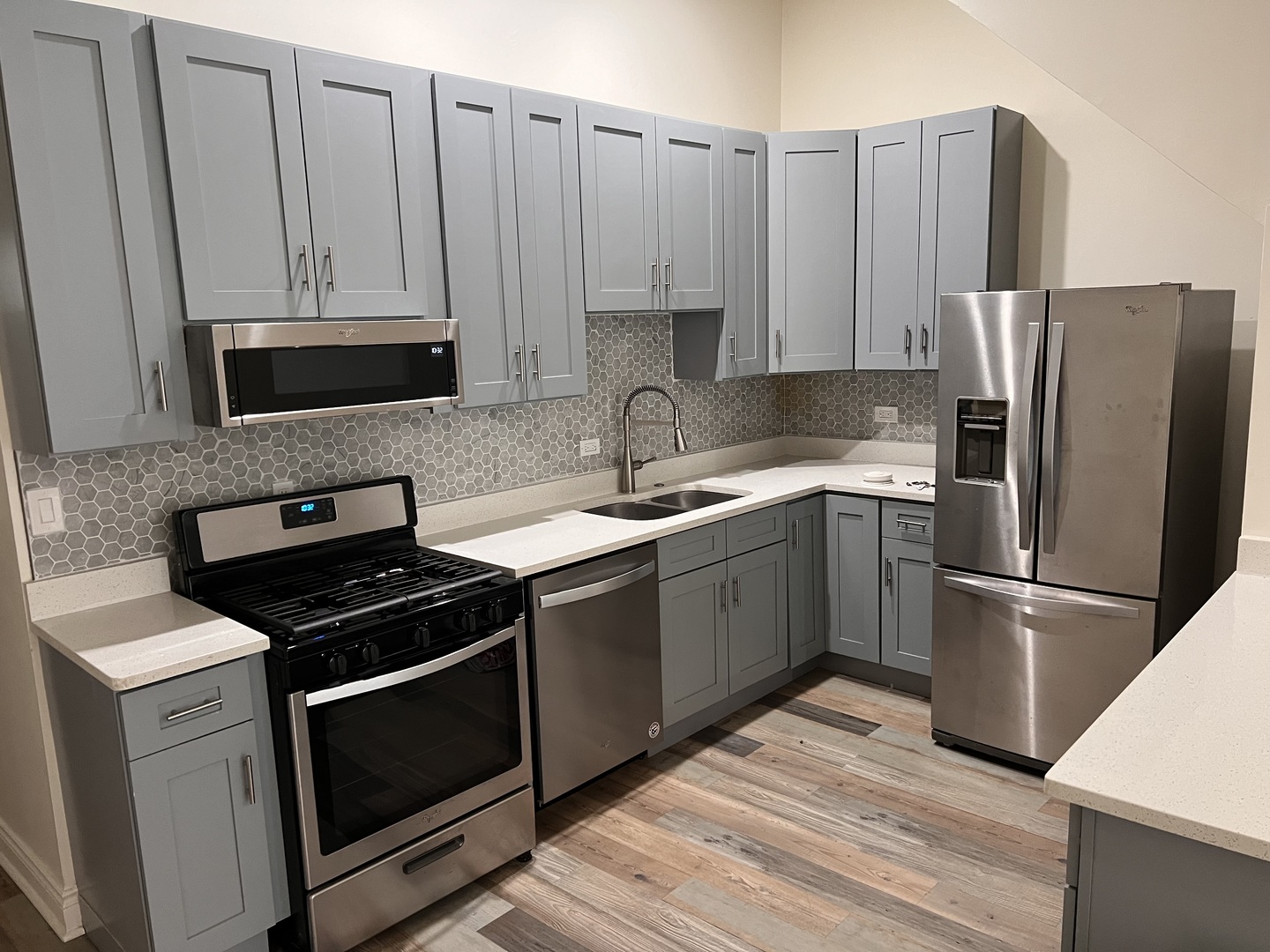 611 E 50th Place, Chicago, IL