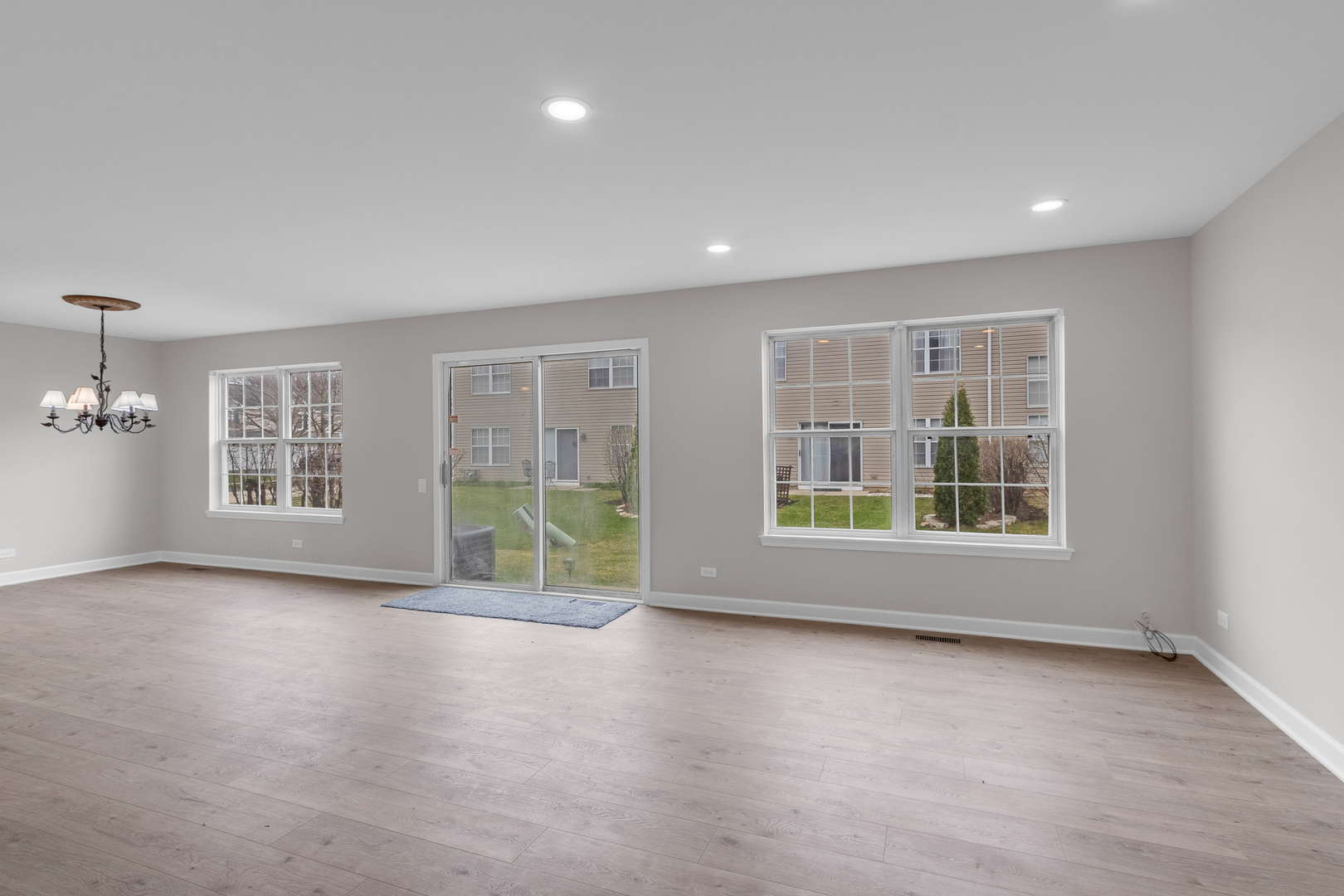 682 Silk Oak Lane, Crystal Lake, IL