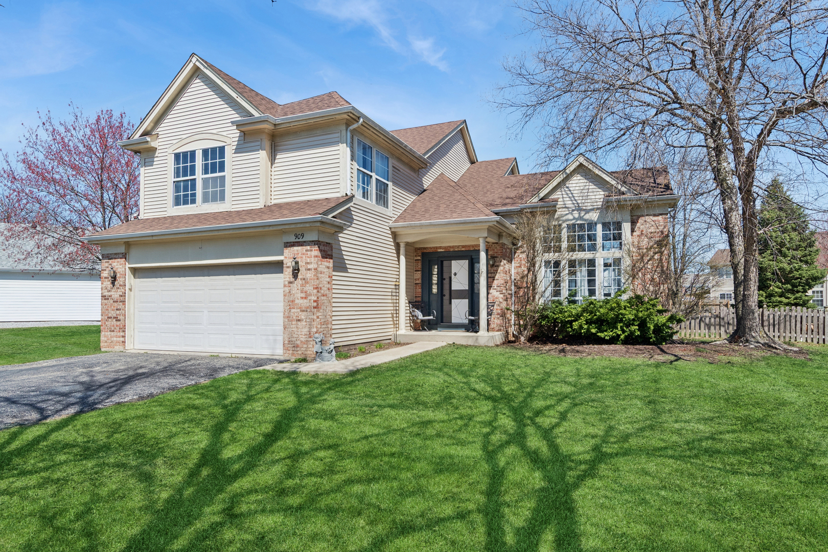 909 Brompton Circle, Bolingbrook, IL