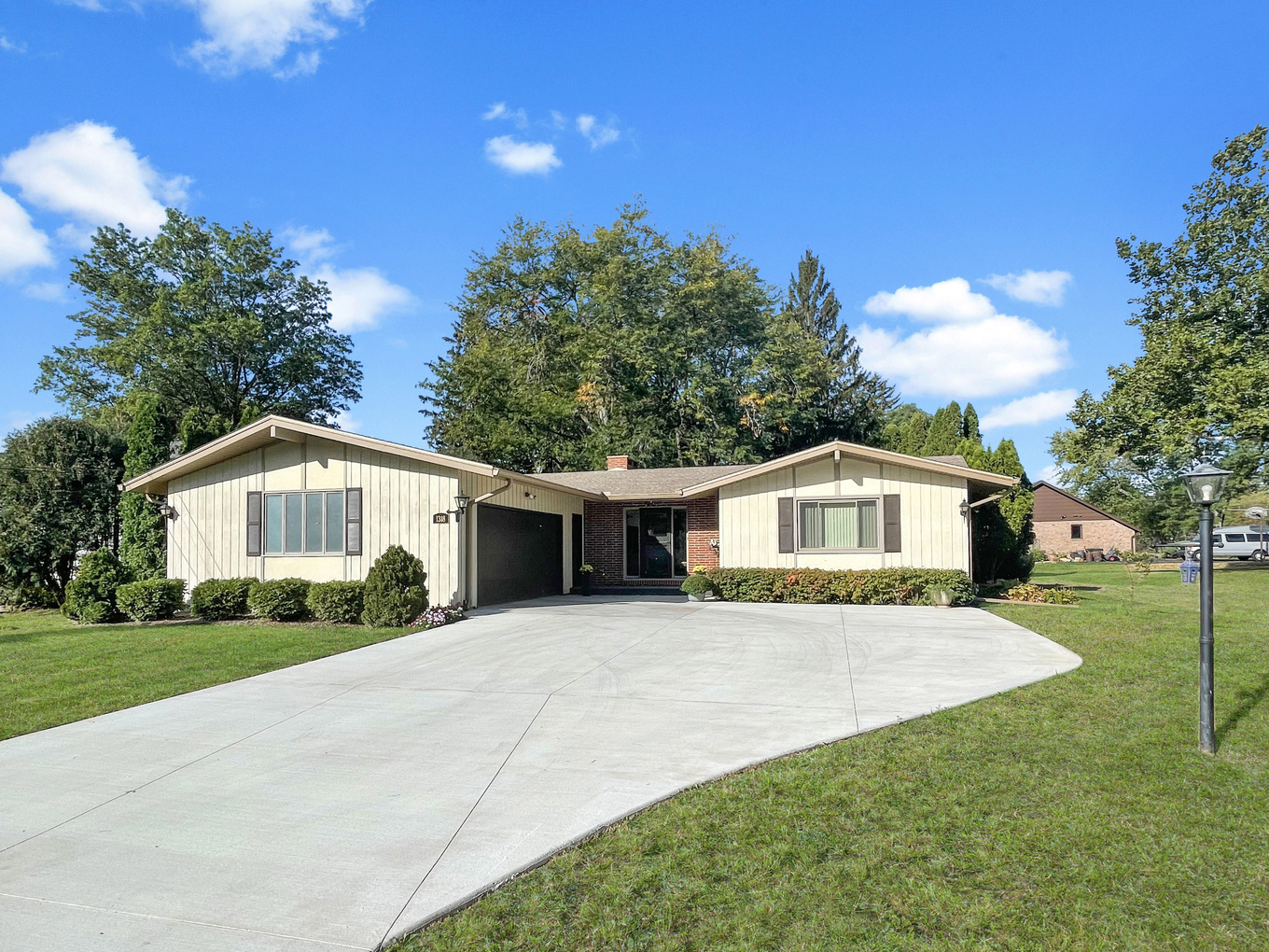 1318 Ridgefield Road, Freeport, IL
