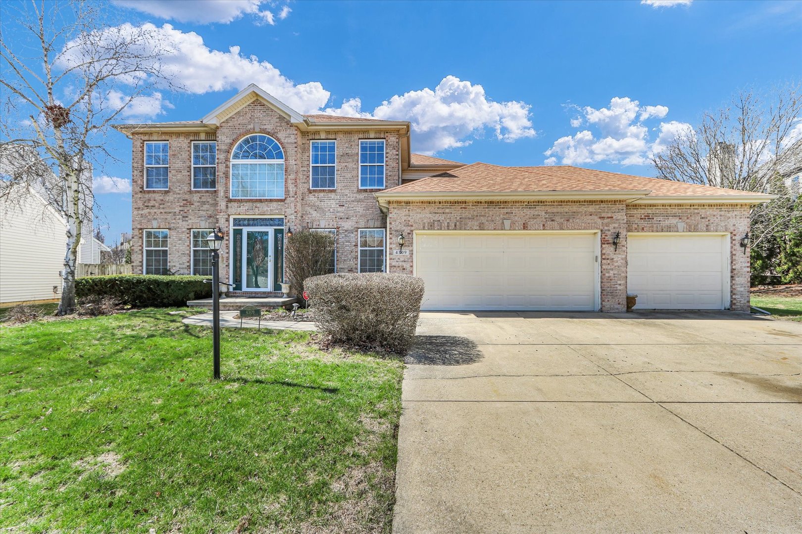 4309 CROSSGATE Drive, Champaign, IL