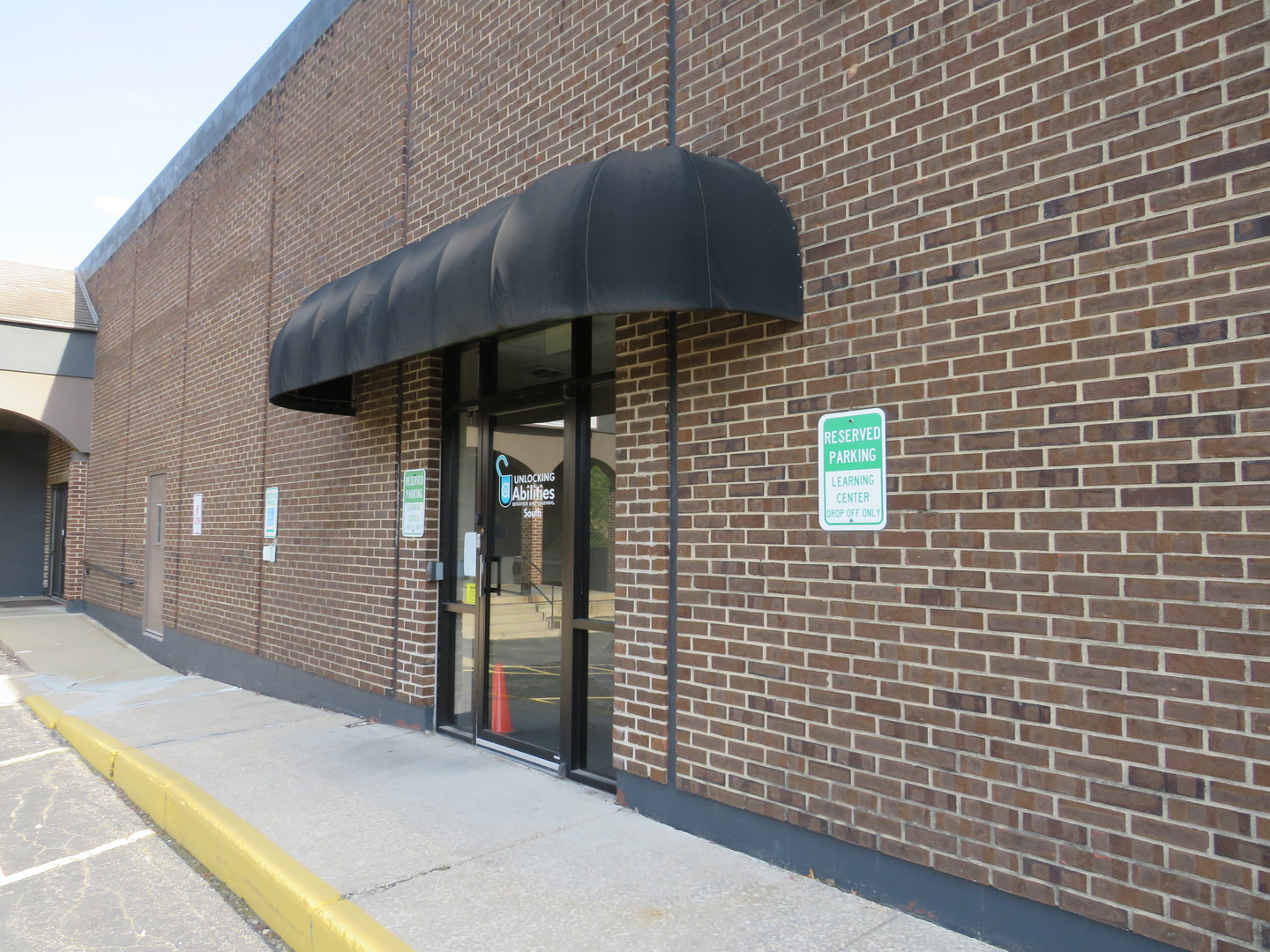 1715 Division Street #7G, Morris, IL