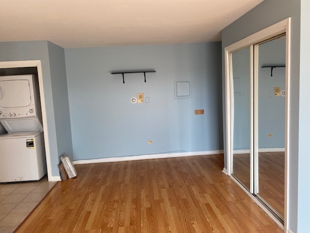 143 W Elk Trail #342, Carol Stream, IL
