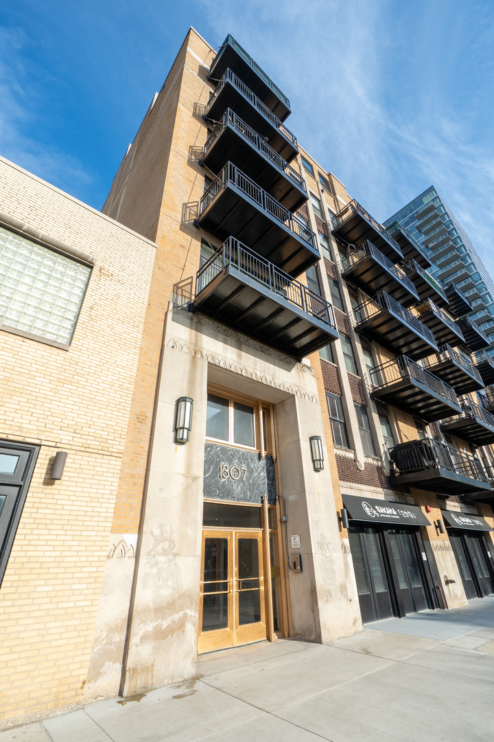 1307 S Wabash Avenue #406, Chicago, IL