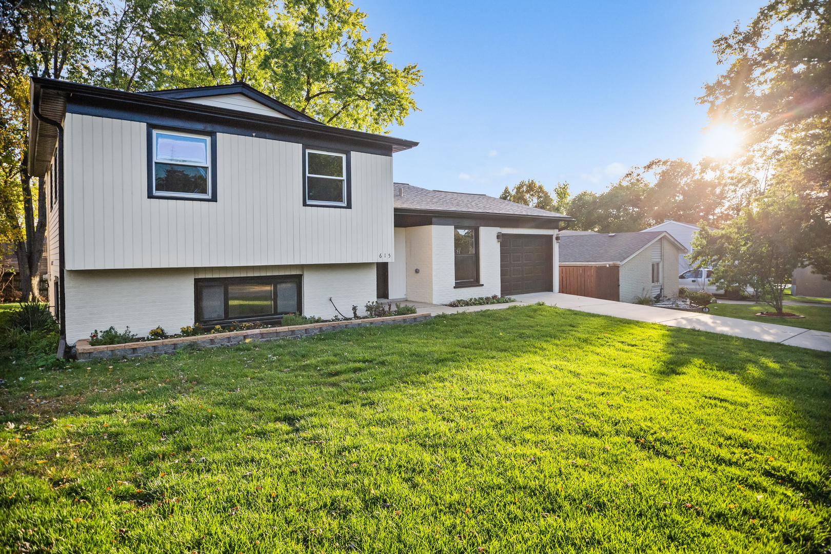 615 Nolan Avenue, Glendale Heights, IL