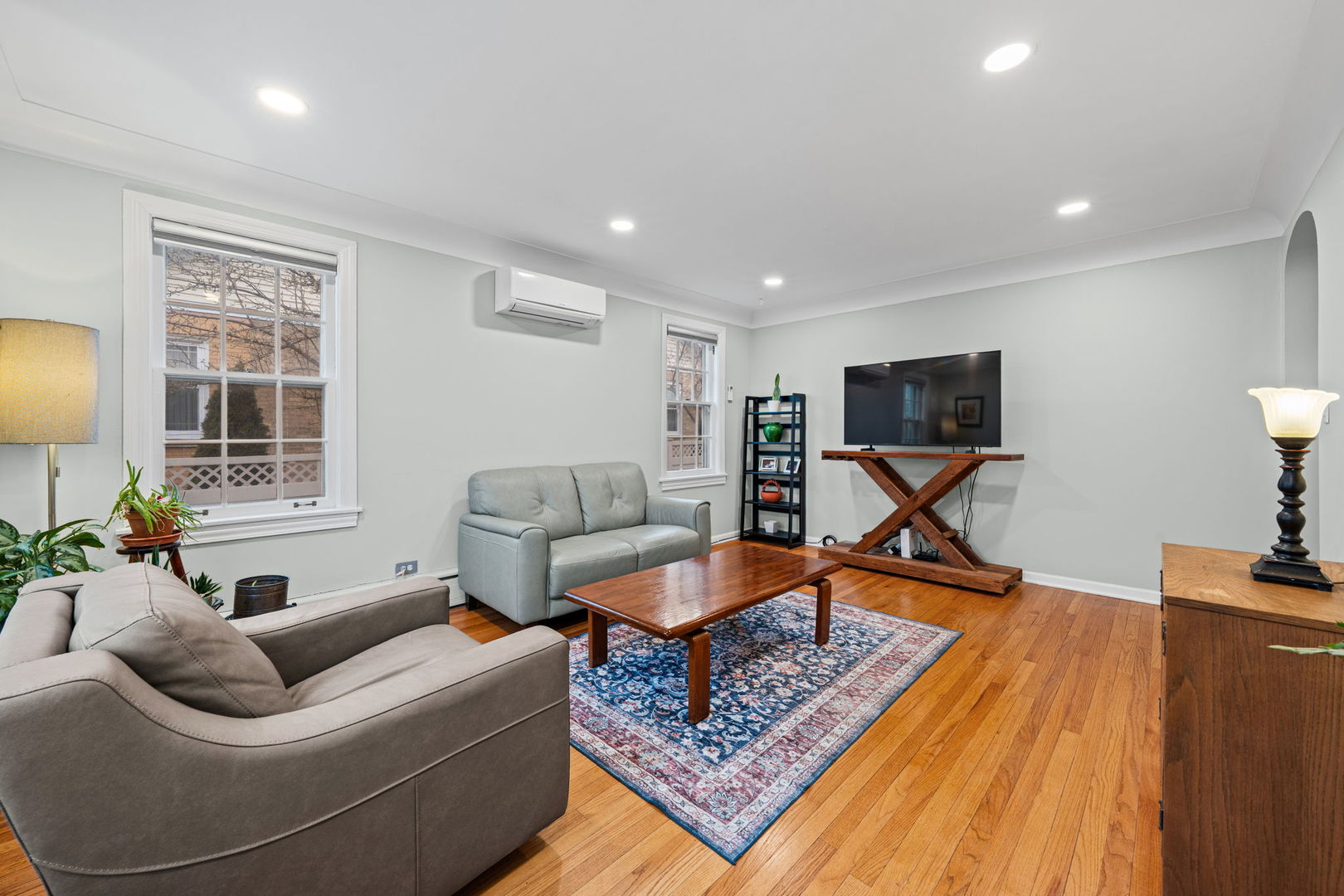 6550 W Ebinger Drive, Niles, IL