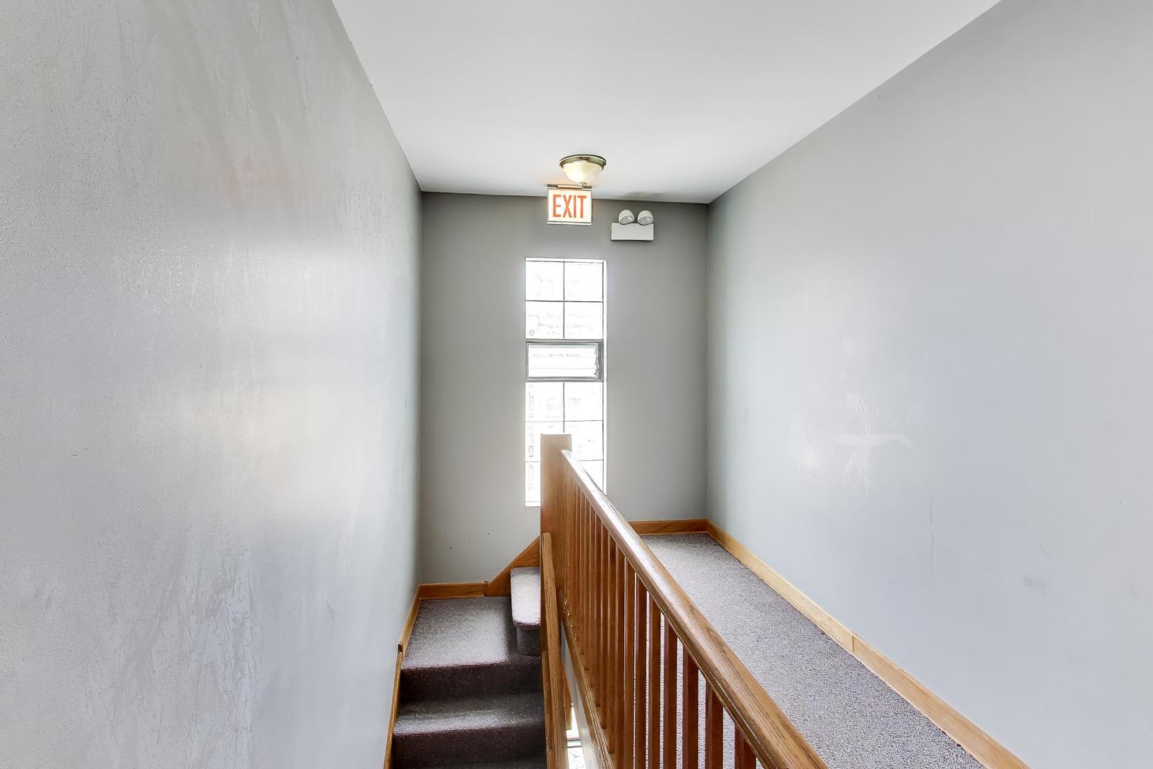 7123 N Damen Avenue #6E, Chicago, IL