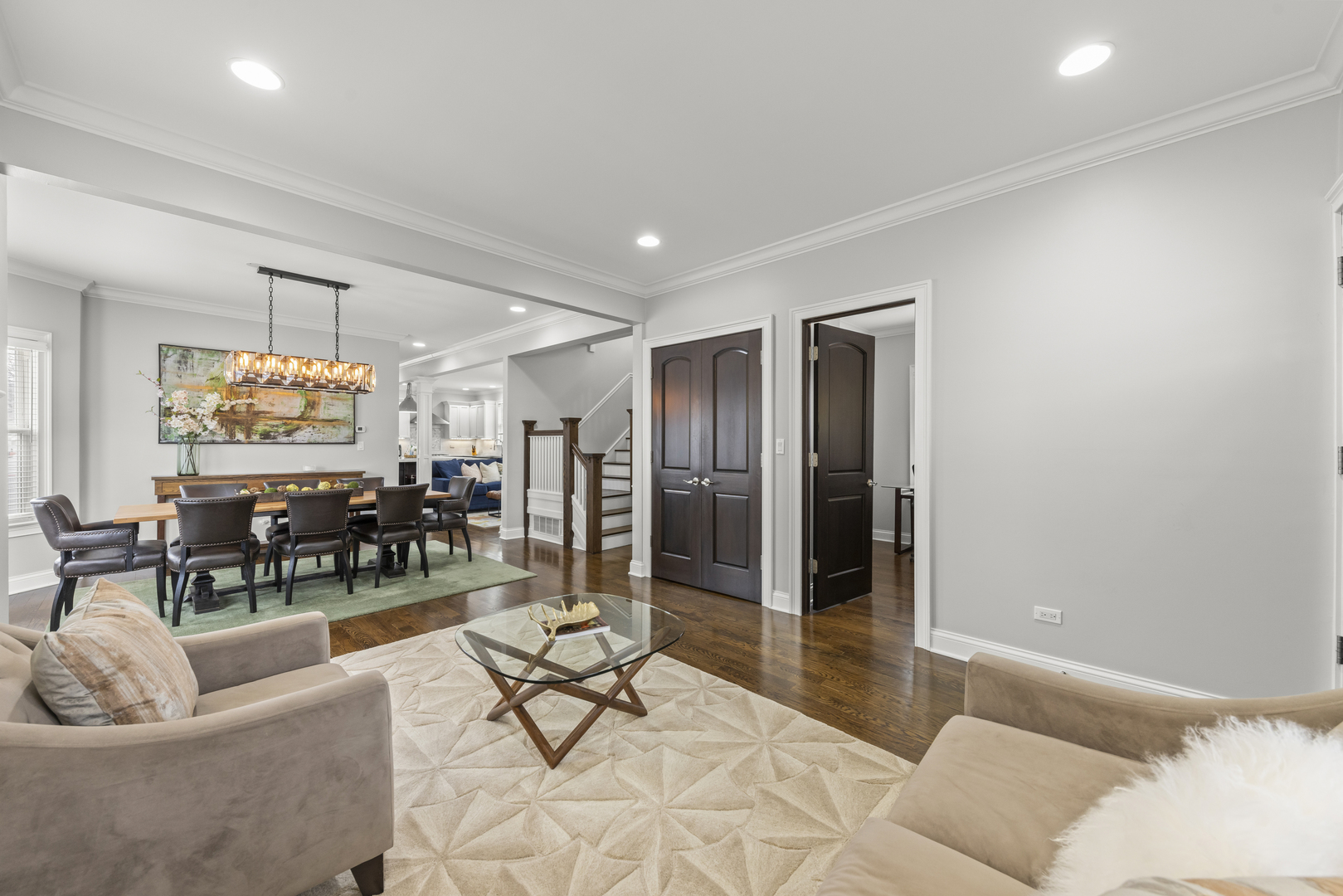 5009 W Catalpa Avenue, Chicago, IL