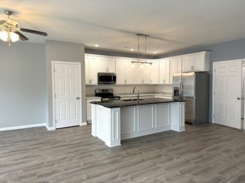 1104 N Midway Court, Marion, IL