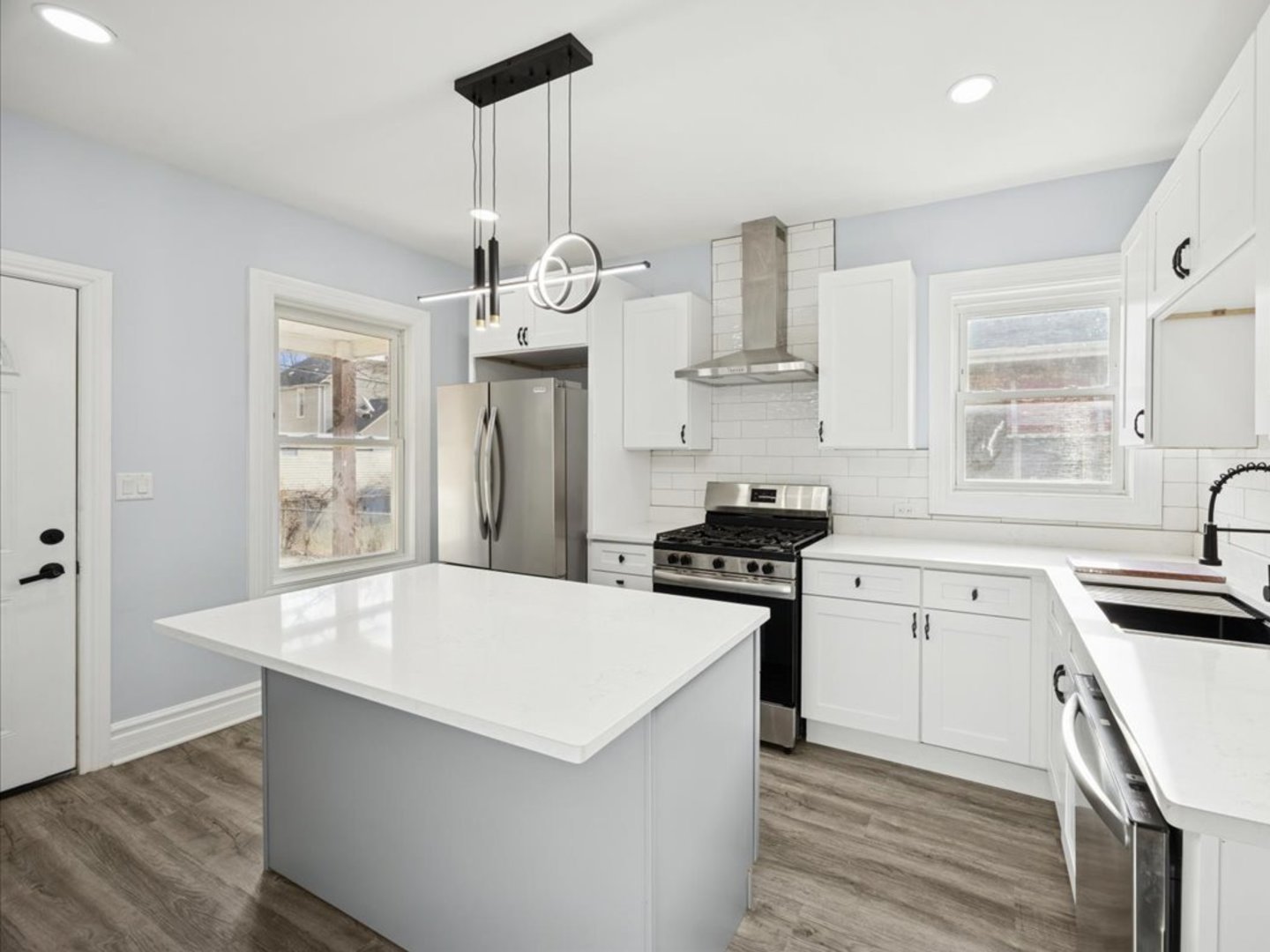 7521 S Parnell Avenue, Chicago, IL