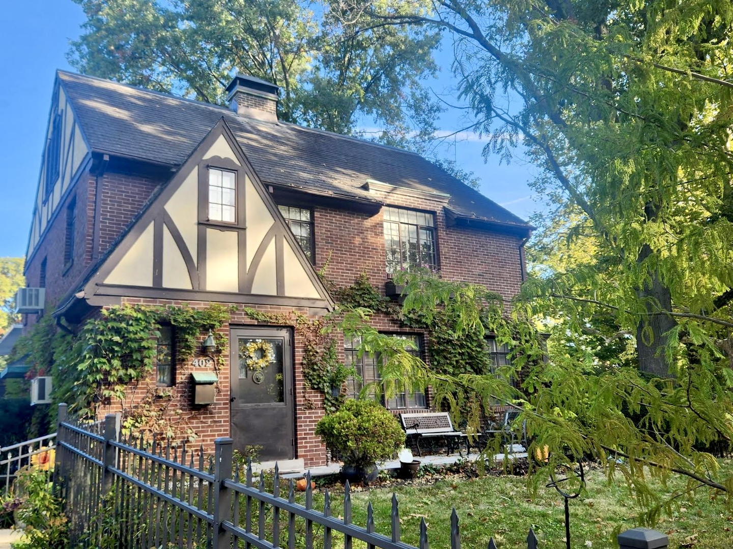 402 W Iowa Street, Urbana, IL