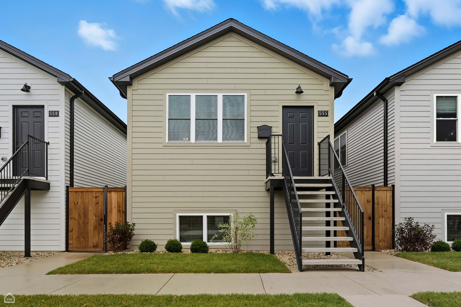 555 N Springfield Avenue, Chicago, IL