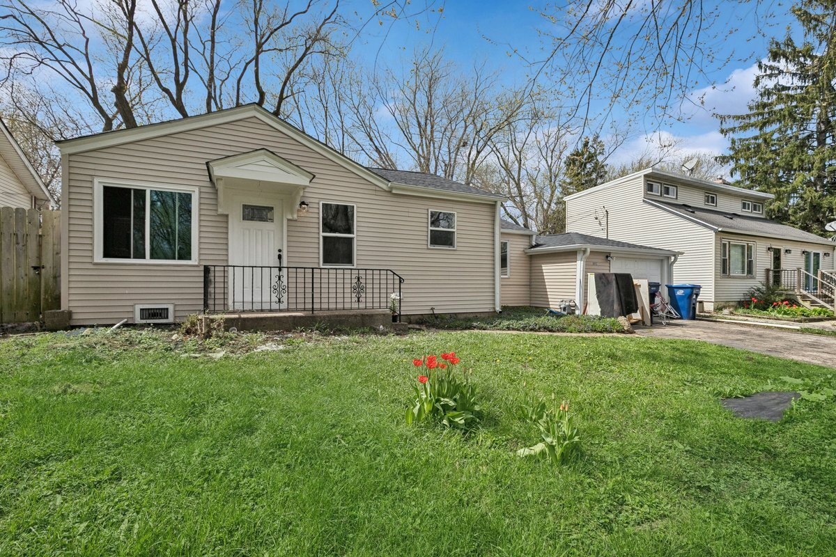 36912 N Lawrence Drive, Lake Villa, IL