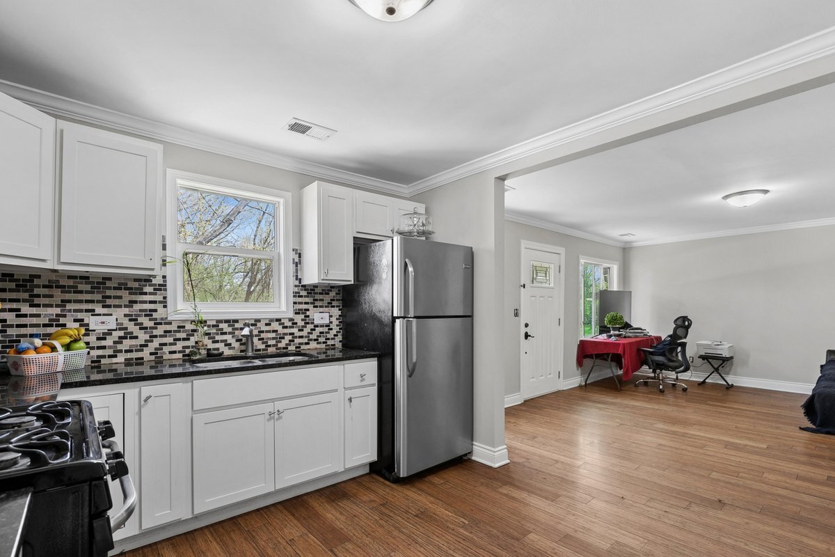 36912 N Lawrence Drive, Lake Villa, IL