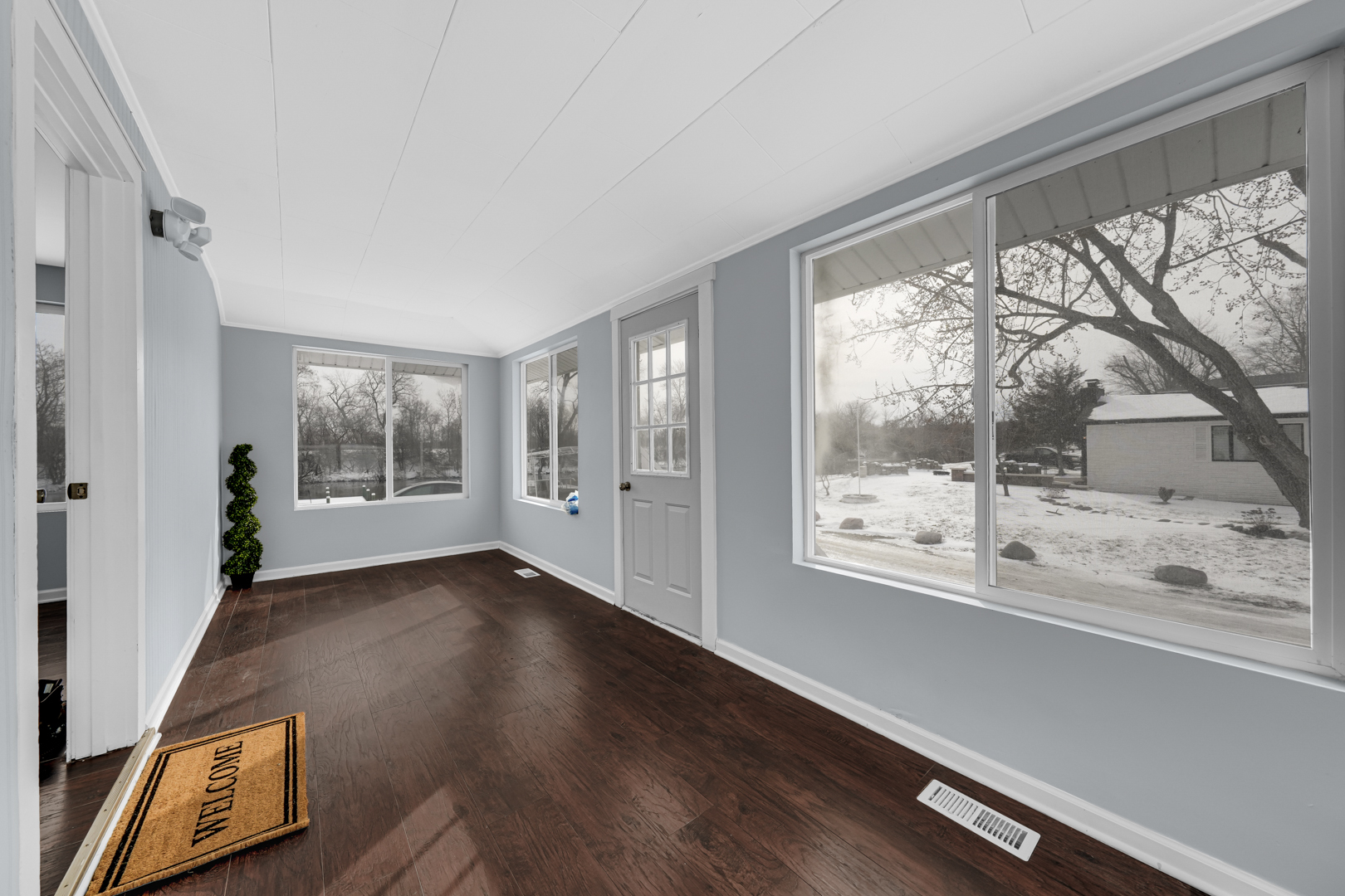 38717 N Lake Street, Antioch, IL