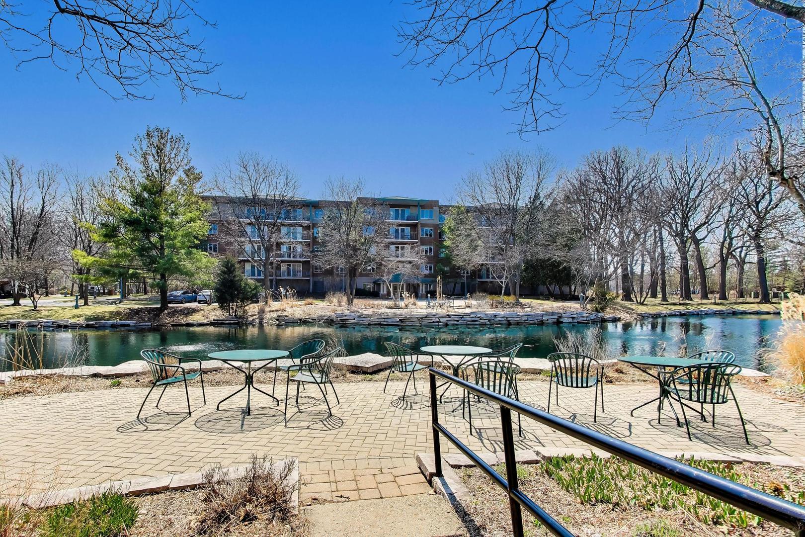 3940 W Bryn Mawr Avenue #501, Chicago, IL