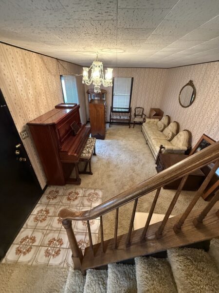 7445 W Winona Street, Harwood Heights, IL