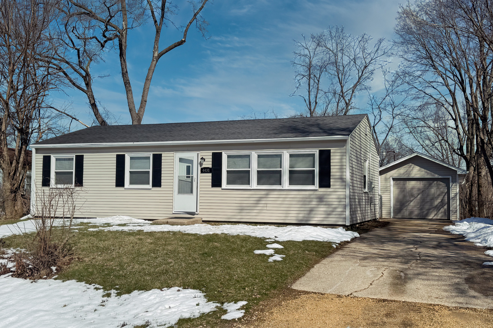 4431 Nina Terrace, Rockford, IL