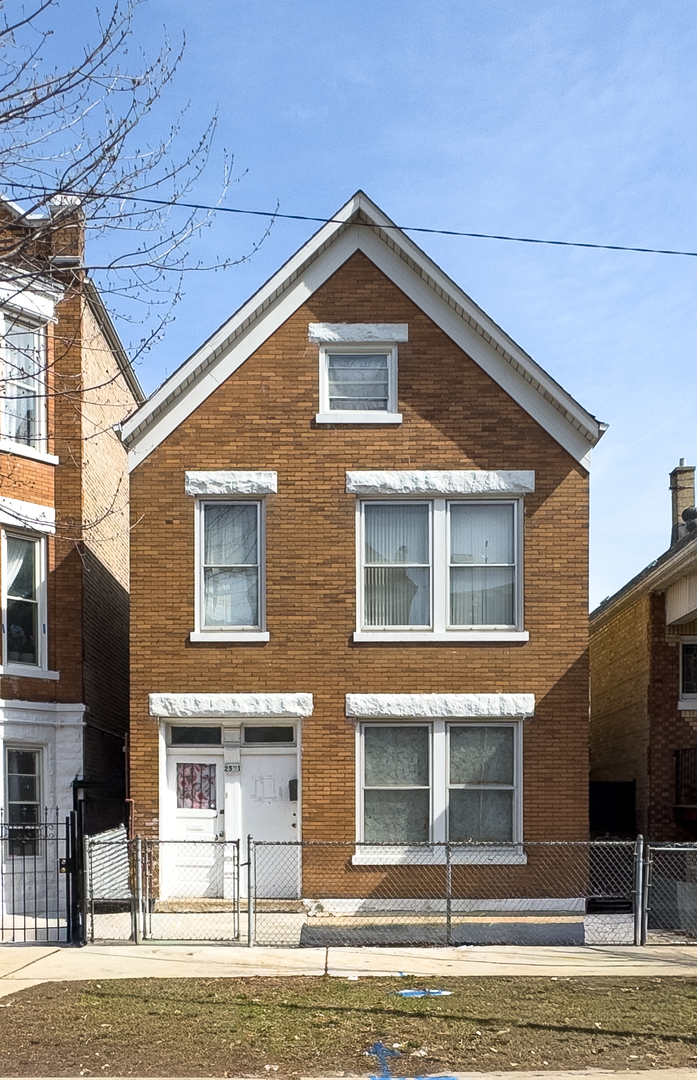 2531 S Christiana Avenue, Chicago, IL