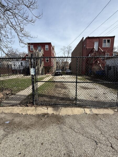 830 N SPRINGFIELD Avenue, Chicago, IL