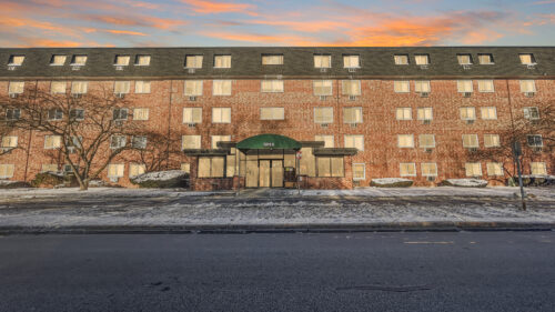 5011 Valley Lane #401, Streamwood, IL