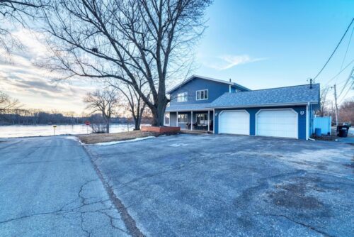 1847 Lakewood Drive, Wilmington, IL