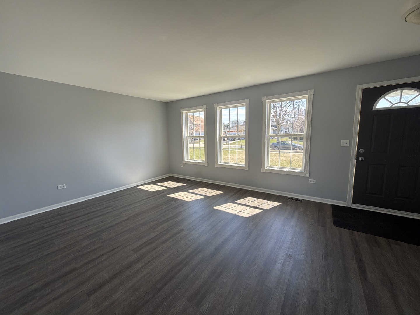 2 Beaver Creek Court, Bolingbrook, IL