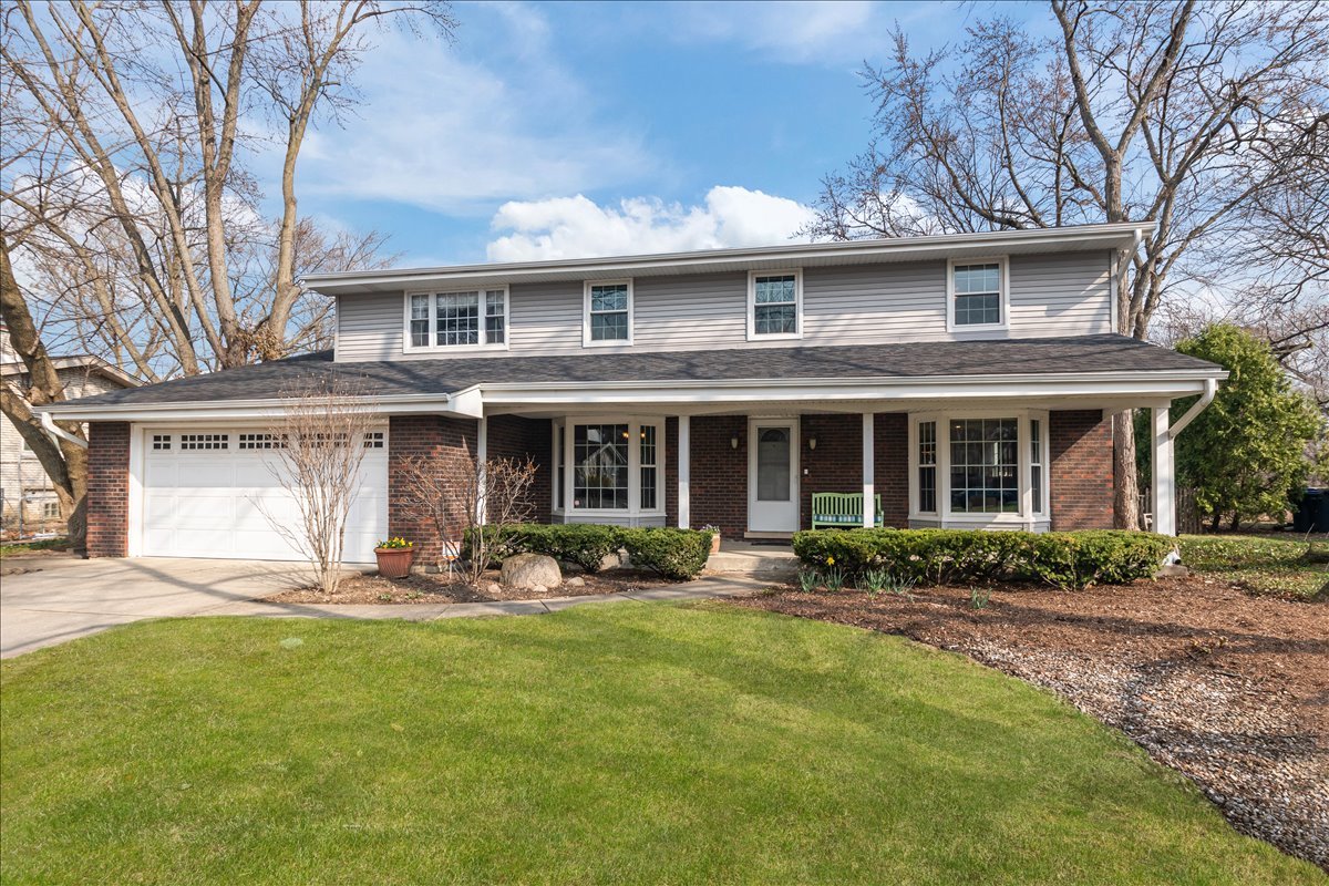 1632 Longvalley Drive, Northbrook, IL
