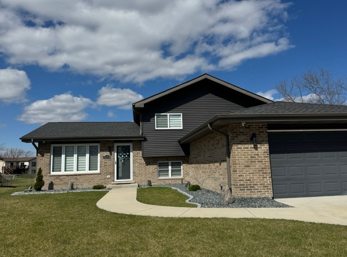 7612 167th Street, Tinley Park, IL