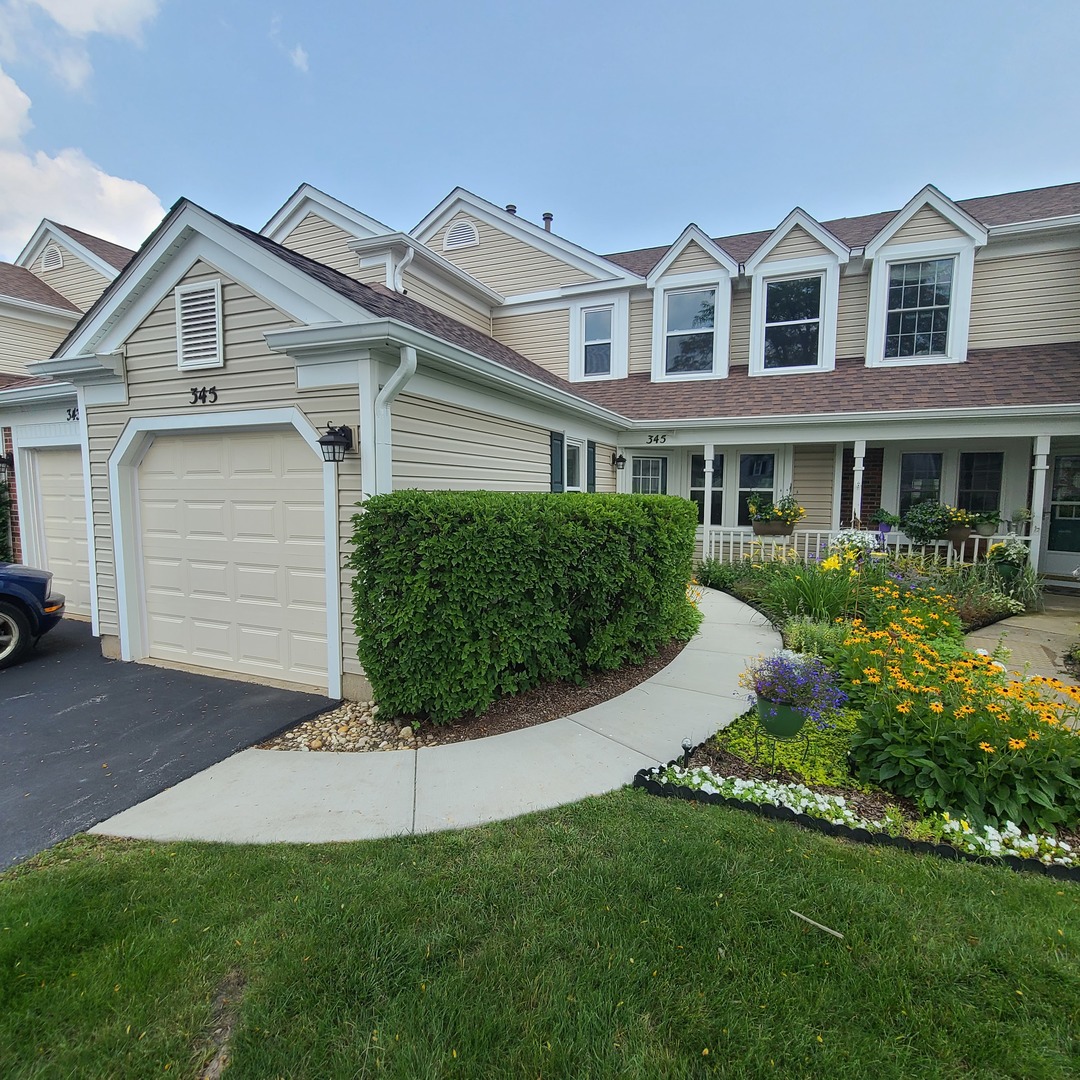 345 University Lane #345, Elk Grove Village, IL