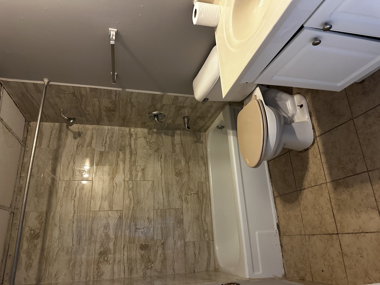 567 Ashland Avenue #E, Aurora, IL